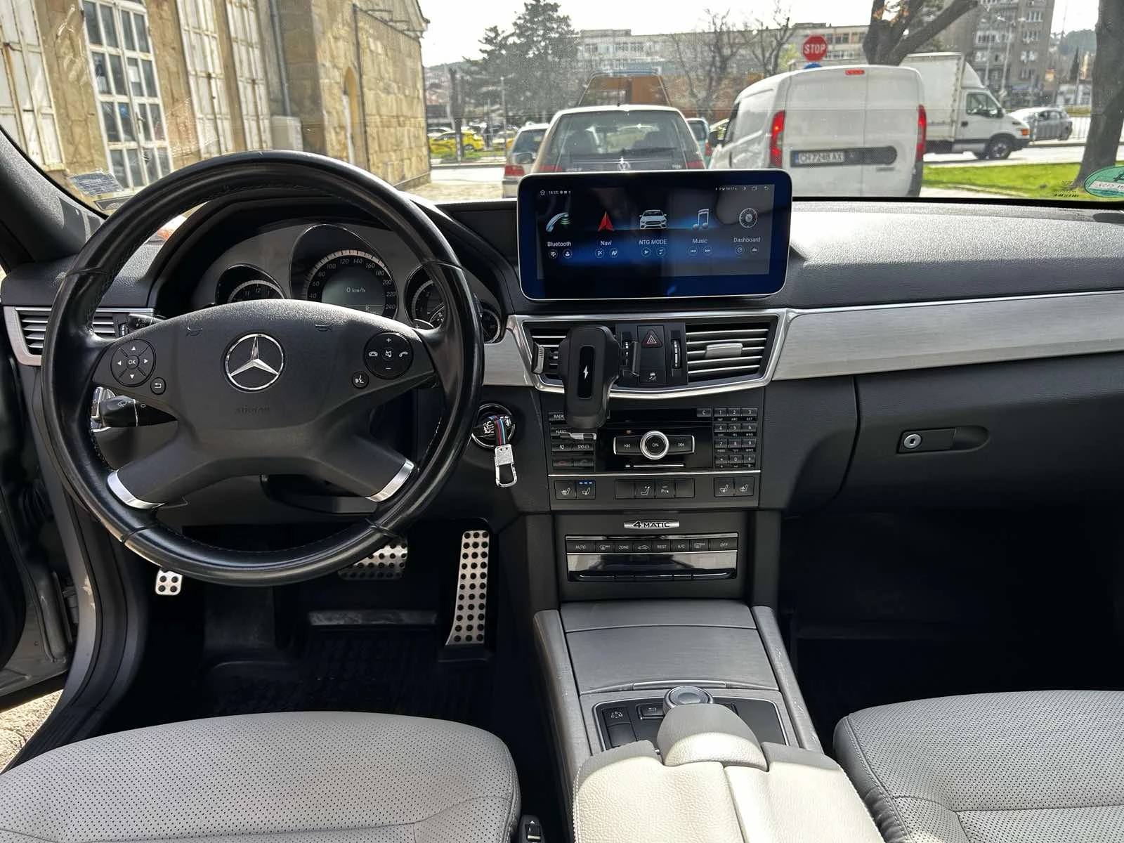 Mercedes-Benz E 350 4 Matik | Mobile.bg — изображение 15