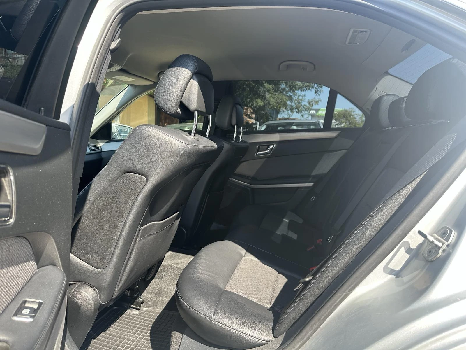 Mercedes-Benz E 350 CDI 4MATIK - изображение 10
