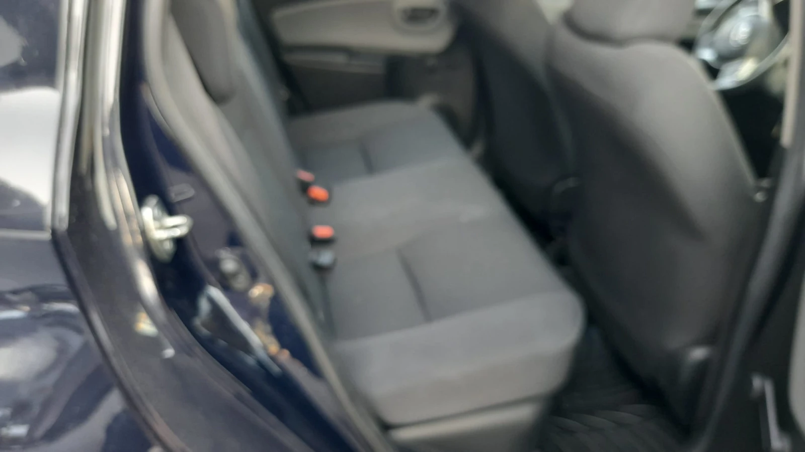 Toyota Yaris  - изображение 10