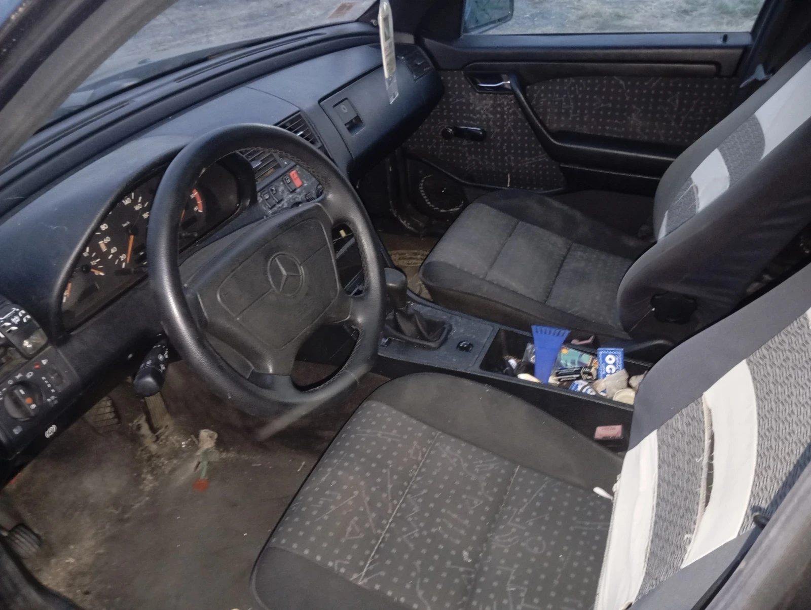 Mercedes-Benz C 200 Продава се на части  - изображение 6