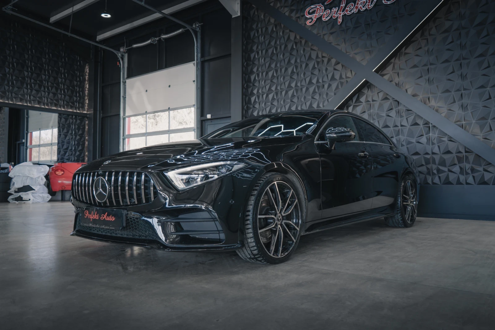 Mercedes-Benz CLS 400 d 4 MATIC * AMG пакет * BURMESTER * Шибедах *  - изображение 3