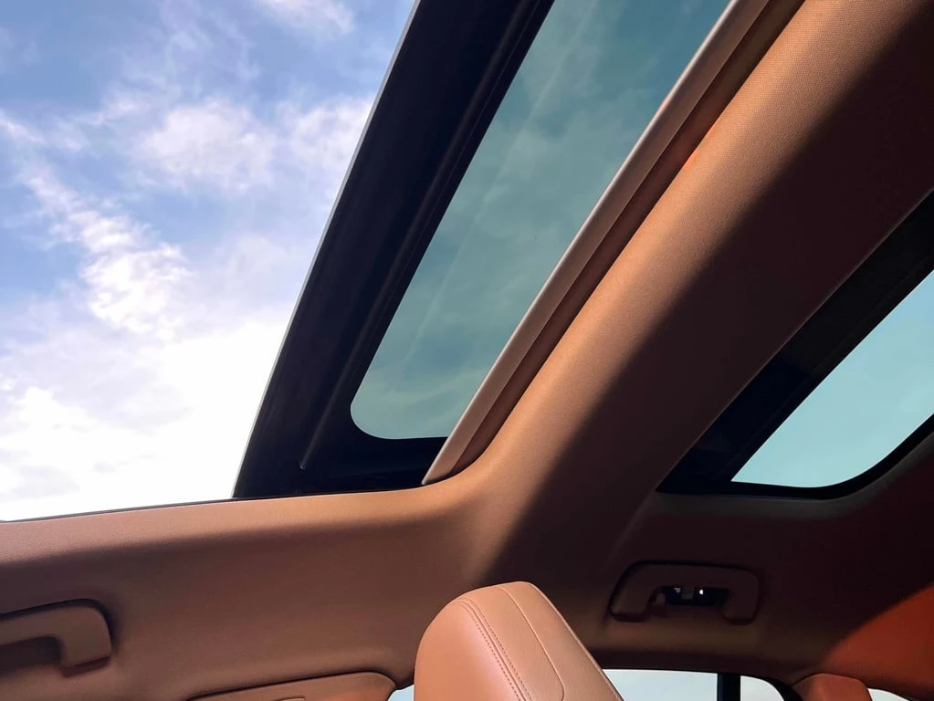 Porsche Panamera 4dr HB  CARFAX | Mobile.bg   15