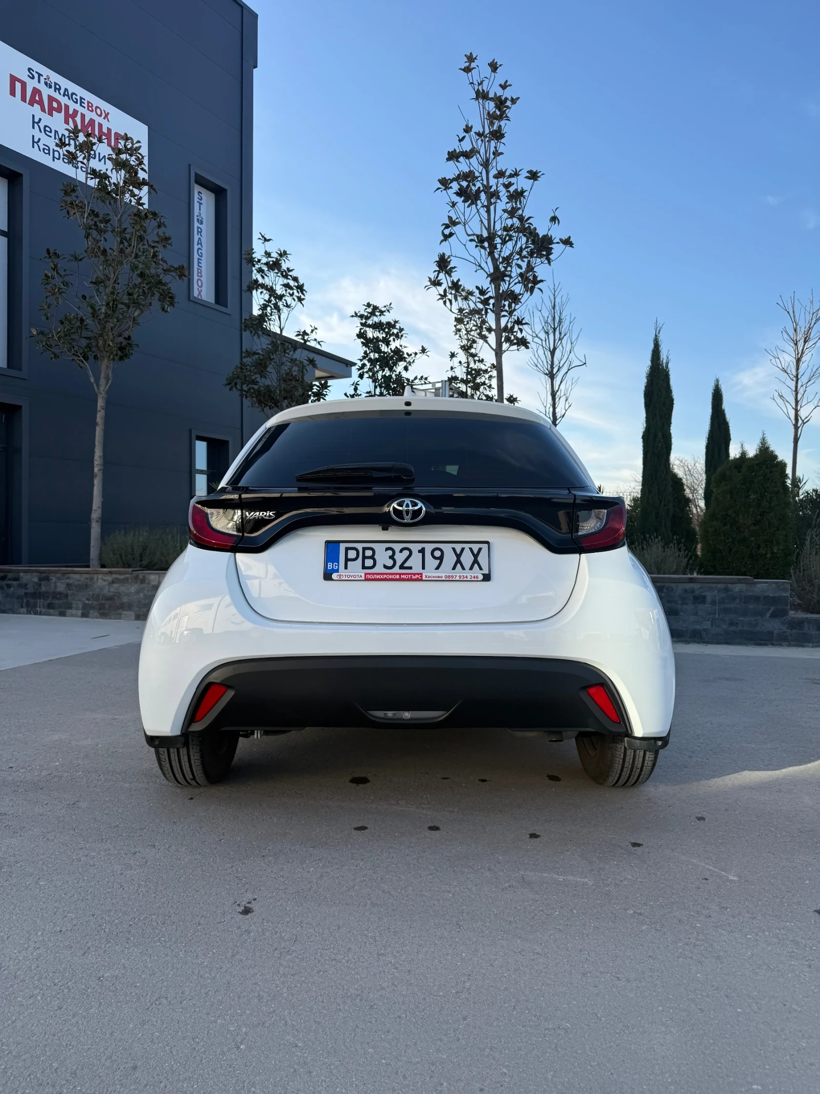 Toyota Yaris  - изображение 7