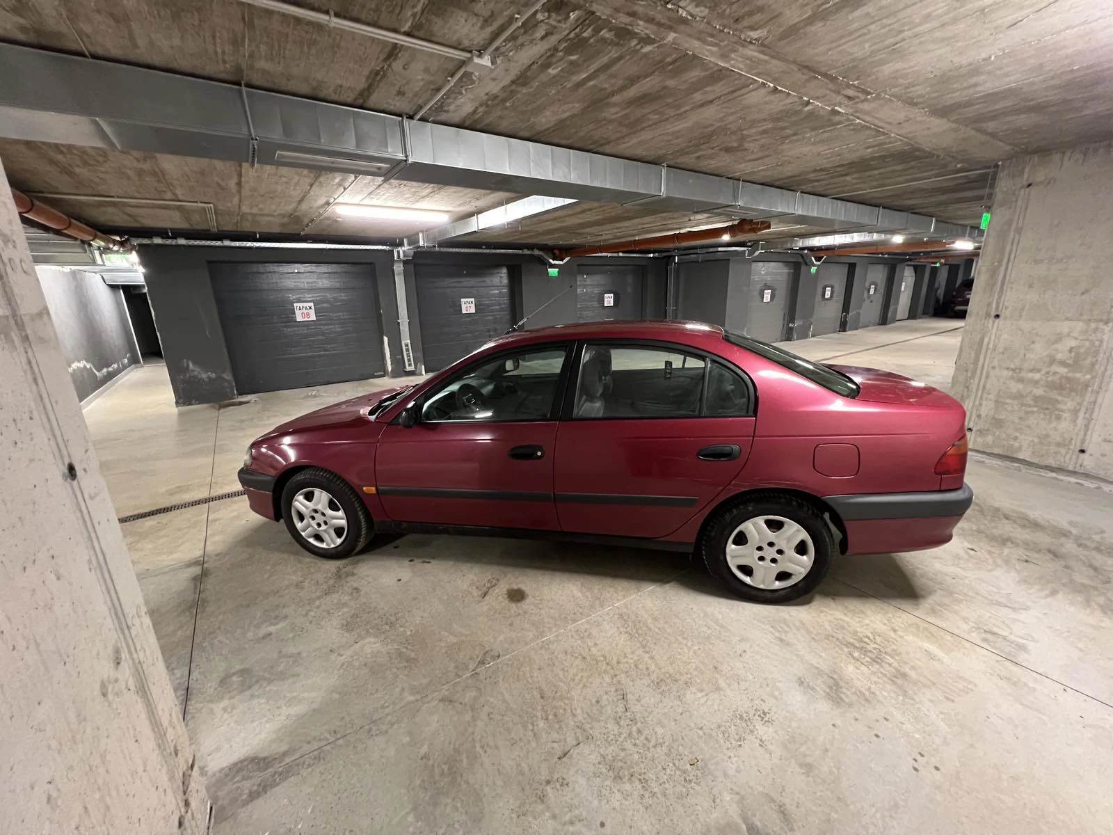 Toyota Avensis 1.6 | Mobile.bg � ����������� 2