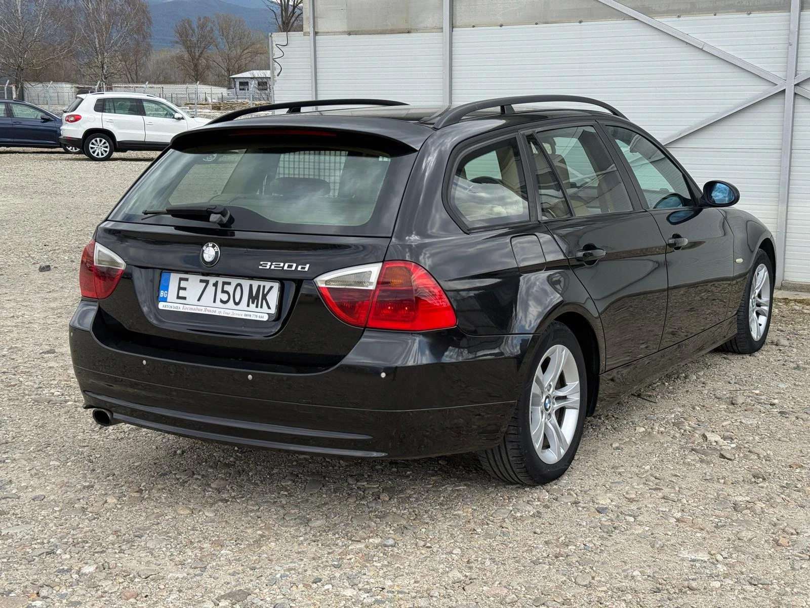 BMW 320 2.0D Камера/Навигация/Темпомат/Xenon/Лизинг, снимка 4 - Автомобили и джипове - 53973224