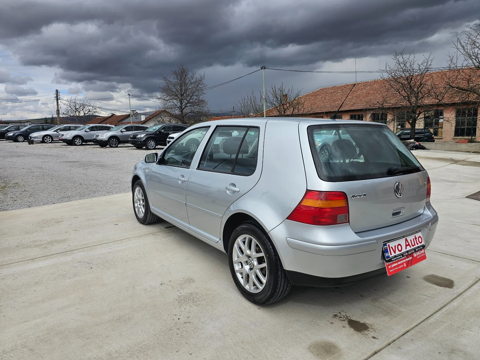 VW Golf 1.6бен.105к.с., снимка 2 - Автомобили и джипове - 54082180