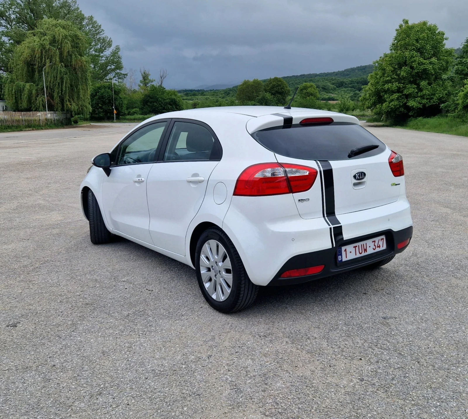 Kia Rio 1.4куб. 107к.с.2013г., снимка 10 - Автомобили и джипове - 54607357
