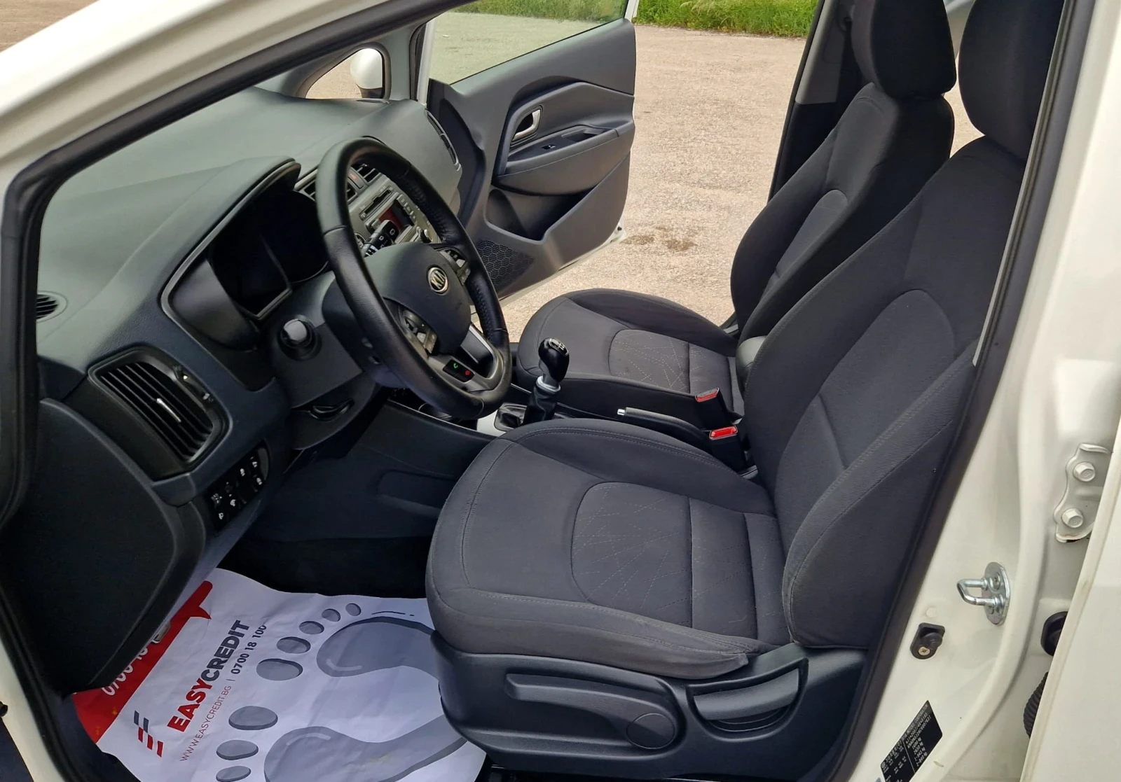 Kia Rio 1.4куб. 107к.с.2013г., снимка 8 - Автомобили и джипове - 54607357