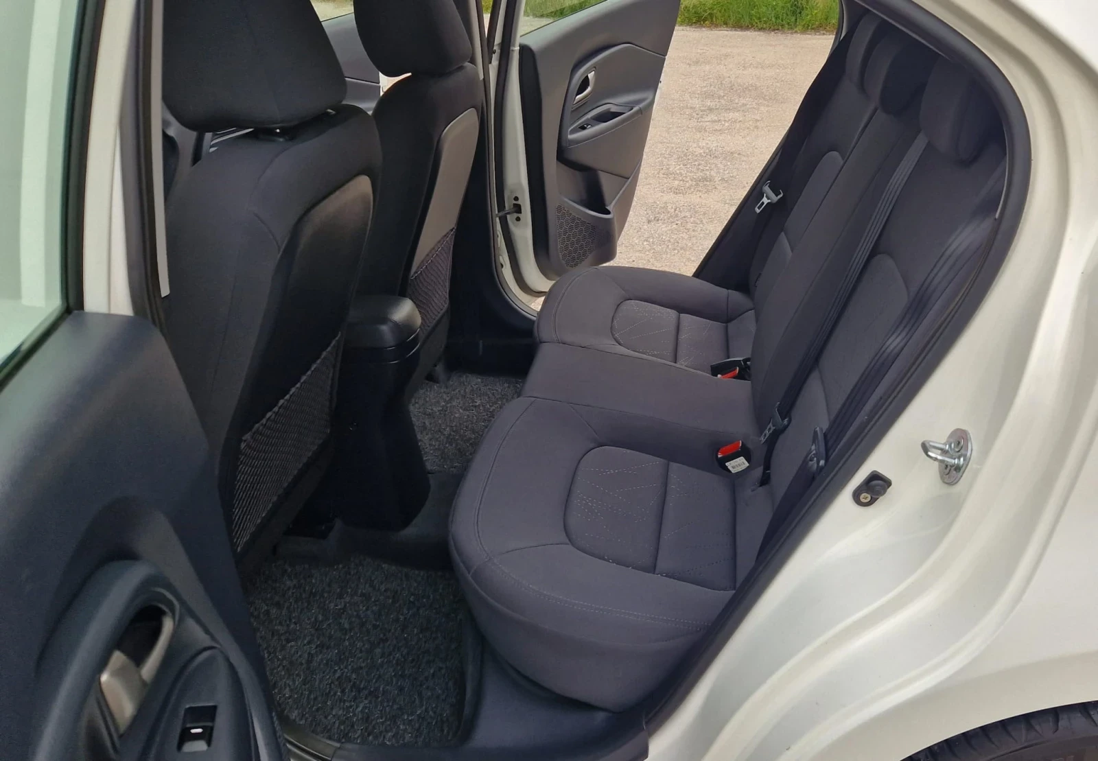 Kia Rio 1.4куб. 107к.с.2013г., снимка 14 - Автомобили и джипове - 54607357
