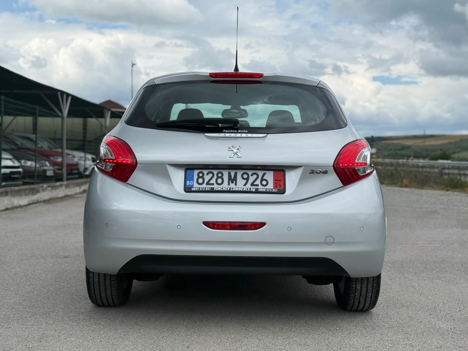 Peugeot 208 1.2i-66.000km-ORIGINAL-FULL-NAVI-LED-PARKTRONIK, снимка 5 - Автомобили и джипове - 54652281