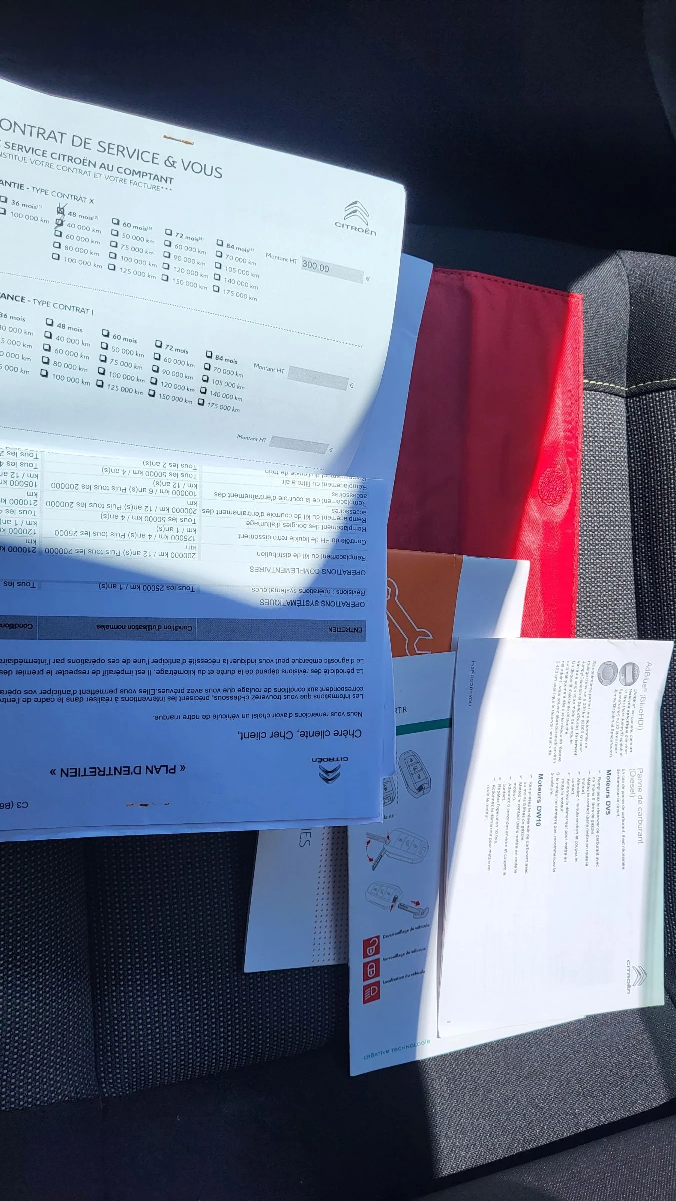 Citroen C3 1.2Turbo-110 AUTO * NAVI, снимка 16 - Автомобили и джипове - 54771082