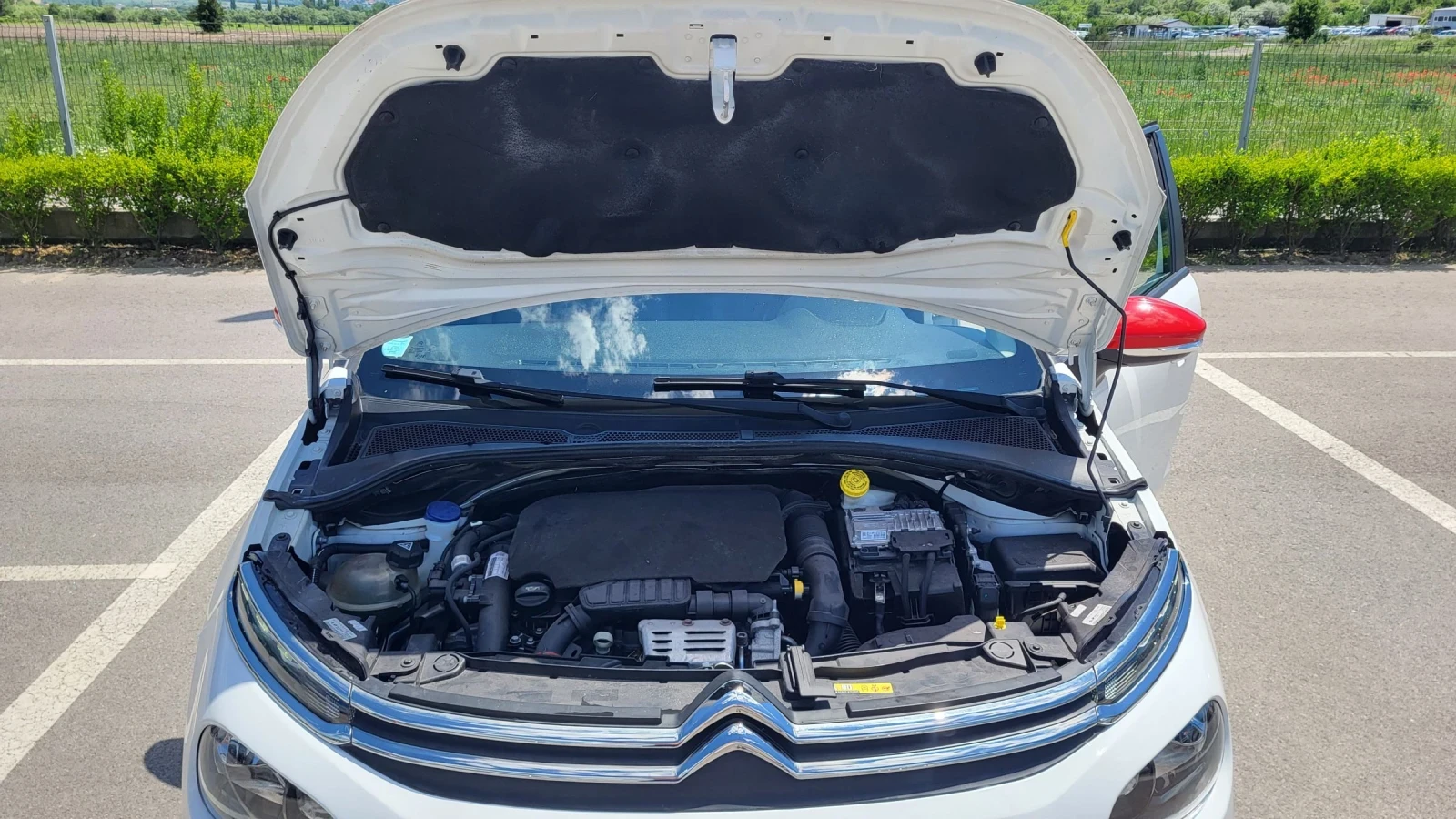 Citroen C3 1.2Turbo-110 AUTO * NAVI, снимка 15 - Автомобили и джипове - 54771082