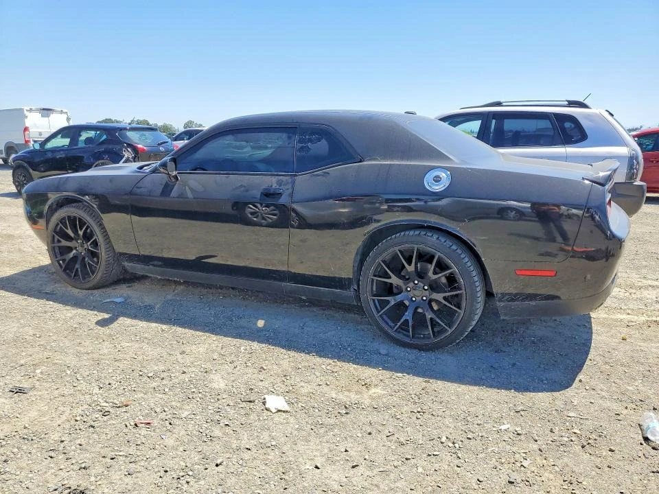 Dodge Challenger, снимка 2 - Автомобили и джипове - 54796899