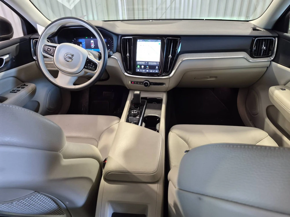 Volvo V60  B4 /MHEV/ DCT 7/ Очакван !, снимка 7 - Автомобили и джипове - 54803663