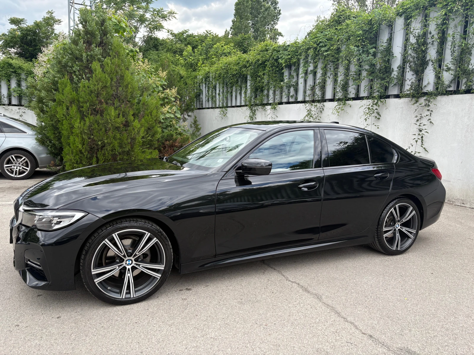 BMW 320 320d xDrive M Sport / 320D XDR A, снимка 3 - Автомобили и джипове - 54895333