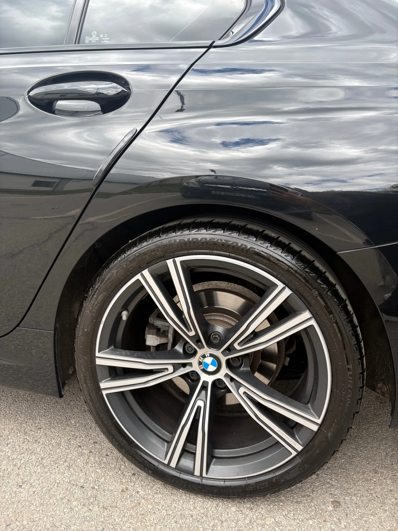 BMW 320 320d xDrive M Sport / 320D XDR A, снимка 9 - Автомобили и джипове - 54895333