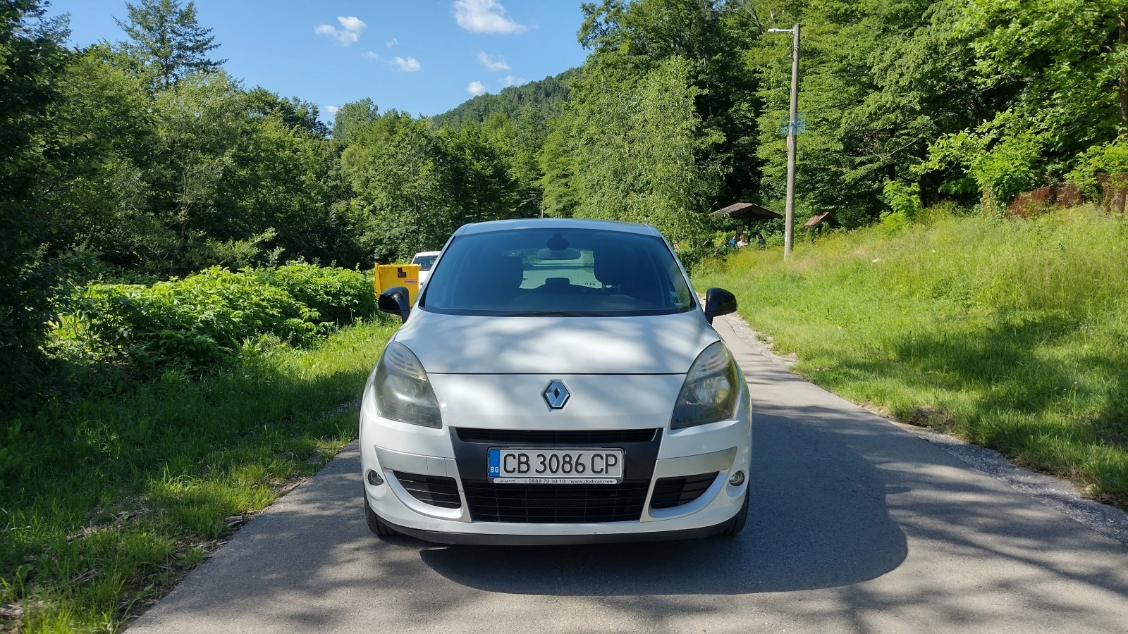 Renault Scenic, снимка 2 - Автомобили и джипове - 54911133