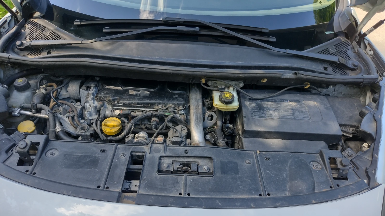 Renault Scenic, снимка 10 - Автомобили и джипове - 54911133