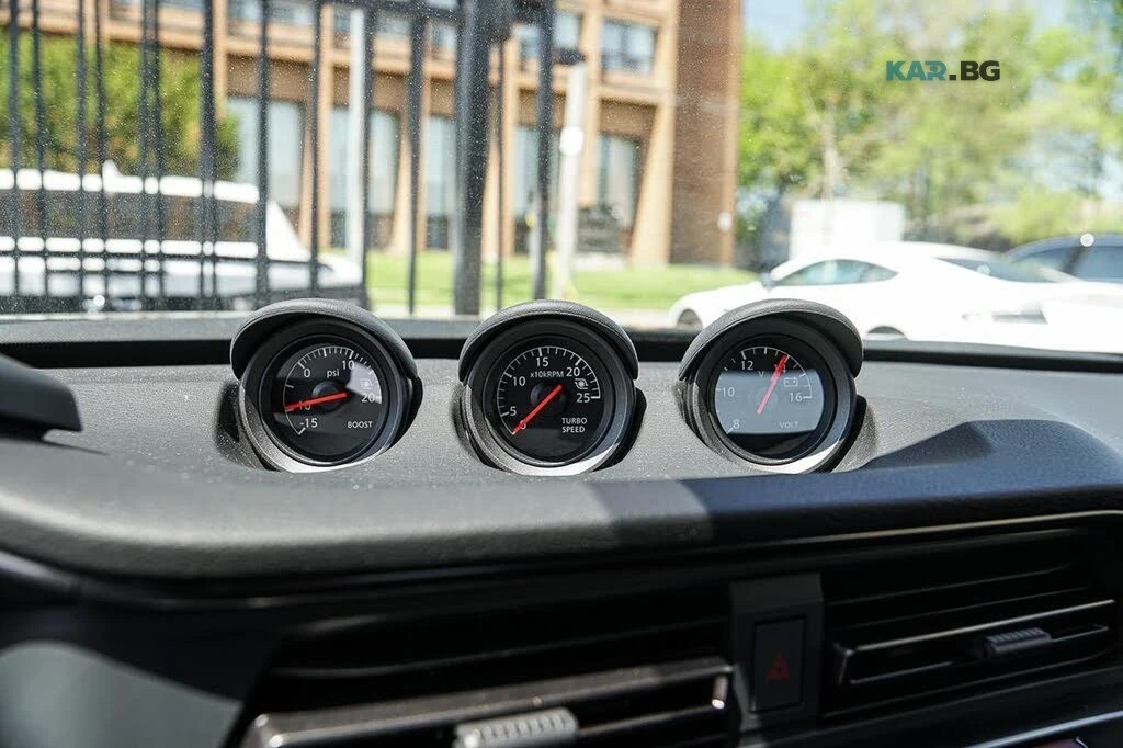 Nissan 240 z АвтоКредит* (ЦЕНА ДО БГ), снимка 17 - Автомобили и джипове - 54961083