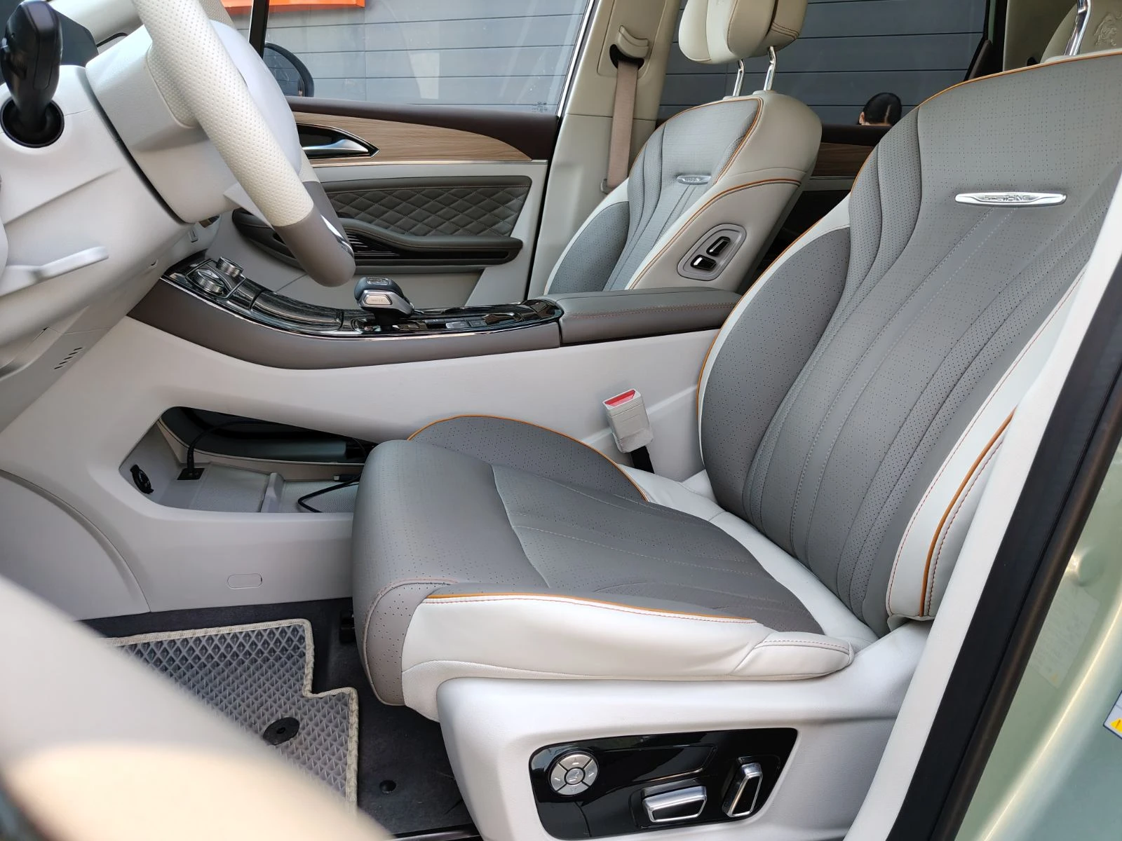 DONGFENG M4-YACHT, снимка 10 - Автомобили и джипове - 55405210
