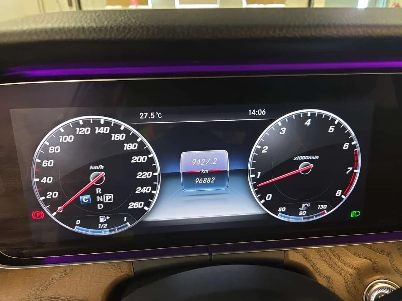 Mercedes-Benz E 450 * АВТОКРЕДИТ БЕЗ ПЪРВО НАЧАЛНА ВНОСКА* , снимка 9 - Автомобили и джипове - 55691558