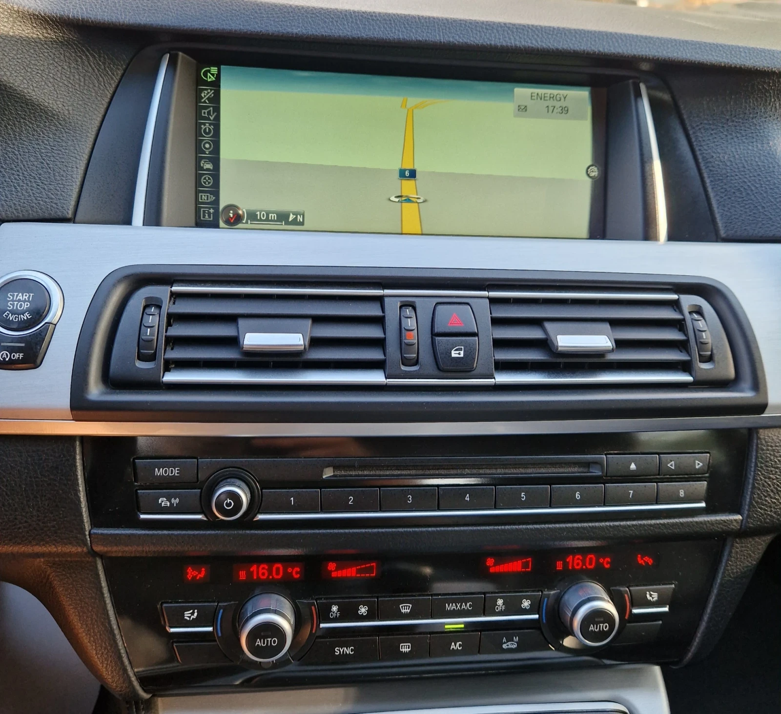 BMW 520 X-Drive / FaceLift, снимка 14 - Автомобили и джипове - 55954633