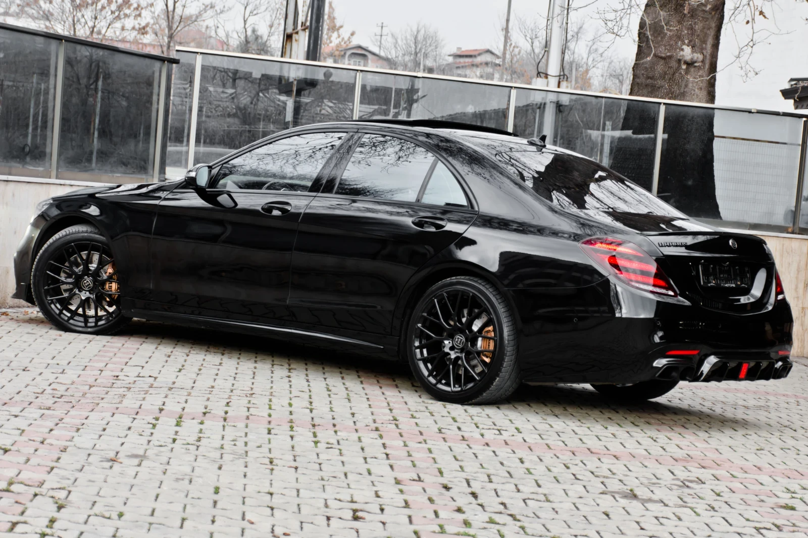 Mercedes-Benz S 500 BRABUS/7G/HUD/PANO/20, снимка 5 - Автомобили и джипове - 55989816