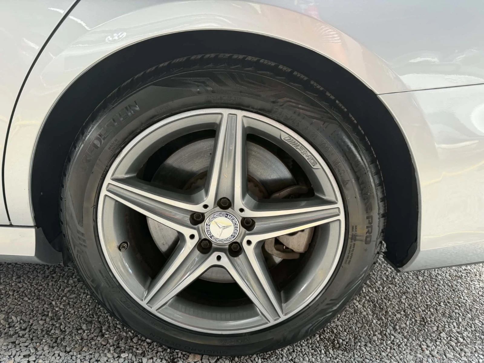 Mercedes-Benz E 400 4MATIC | 89 300 км | AMG | V6 Bi-Turbo | Burmester, снимка 16 - Автомобили и джипове - 56185436