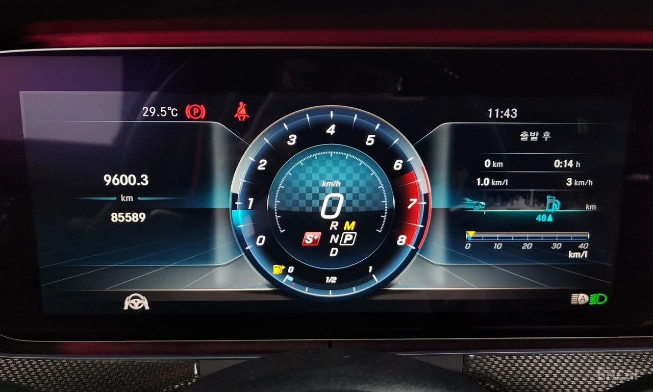 Mercedes-Benz E 43 AMG 4-MATIC+ * PAM* BURM-4D* �������* ���������* HEAD- | Mobile.bg � ����������� 9