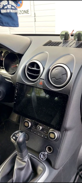 Nissan Qashqai 1.6 benzin - 4000 € / 7823.32 лв. - 61538047 4