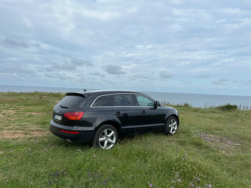 Audi Q7 3.0TDI, 7 места, снимка 3 - Автомобили и джипове - 47229874