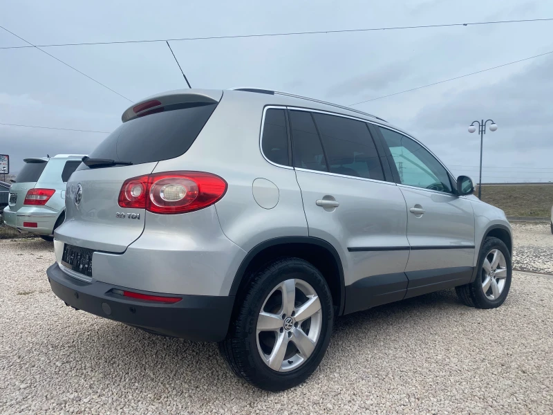 VW Tiguan 2.0TDi, 4Motion, АВТОМАТИК, КАМЕРА, ПОДГР, КОЖА, П, снимка 4 - Автомобили и джипове - 47750601