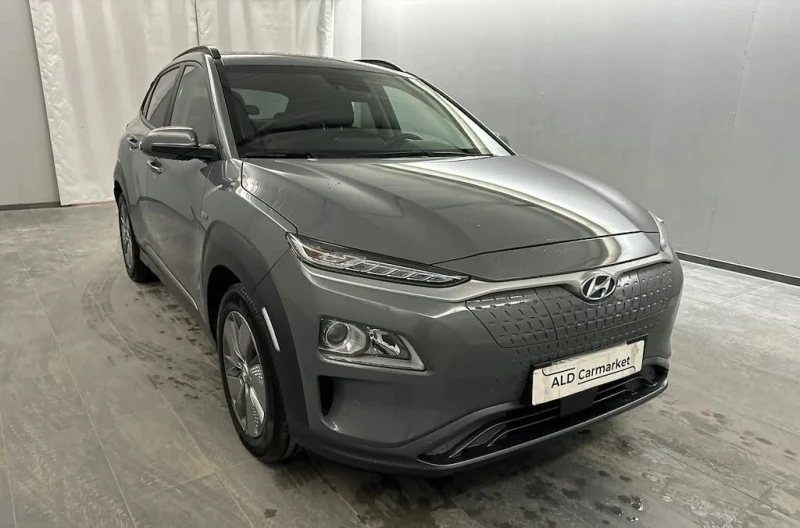 Hyundai Kona 40kwh 250 km пробег ТЕРМОПОМПА!, снимка 1 - Автомобили и джипове - 49260783