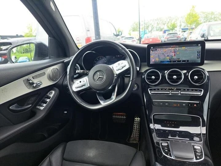 Mercedes-Benz GLC 300 AMG Line - 4-Matic - Хибрид, снимка 6 - Автомобили и джипове - 46930549