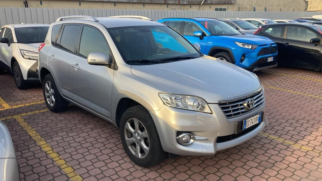 Toyota Rav4 D4D - изображение 2