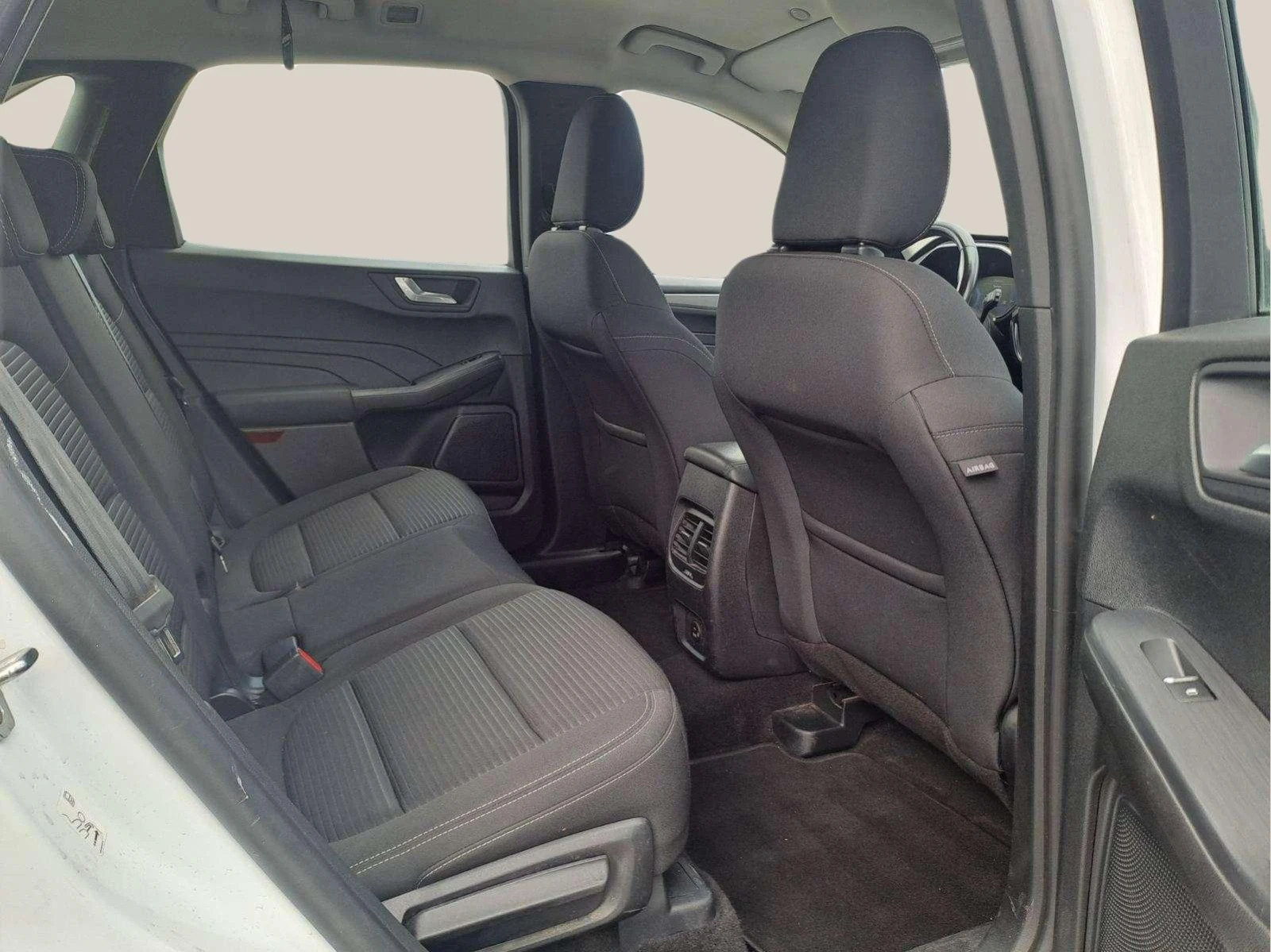 Ford Kuga 2.5 FHEV - изображение 10