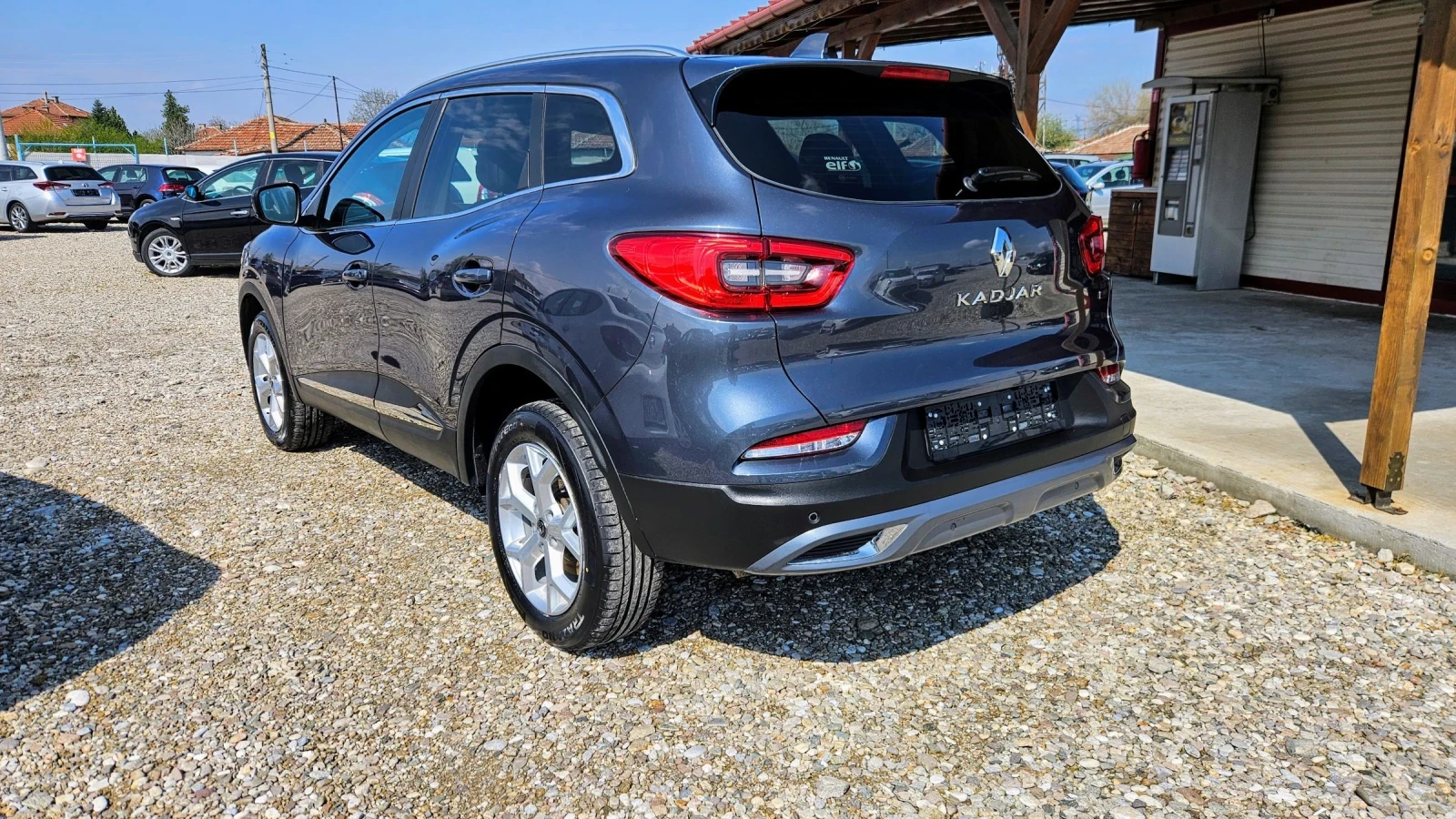 Renault Kadjar  150ks-4x4-EU 6D - изображение 4
