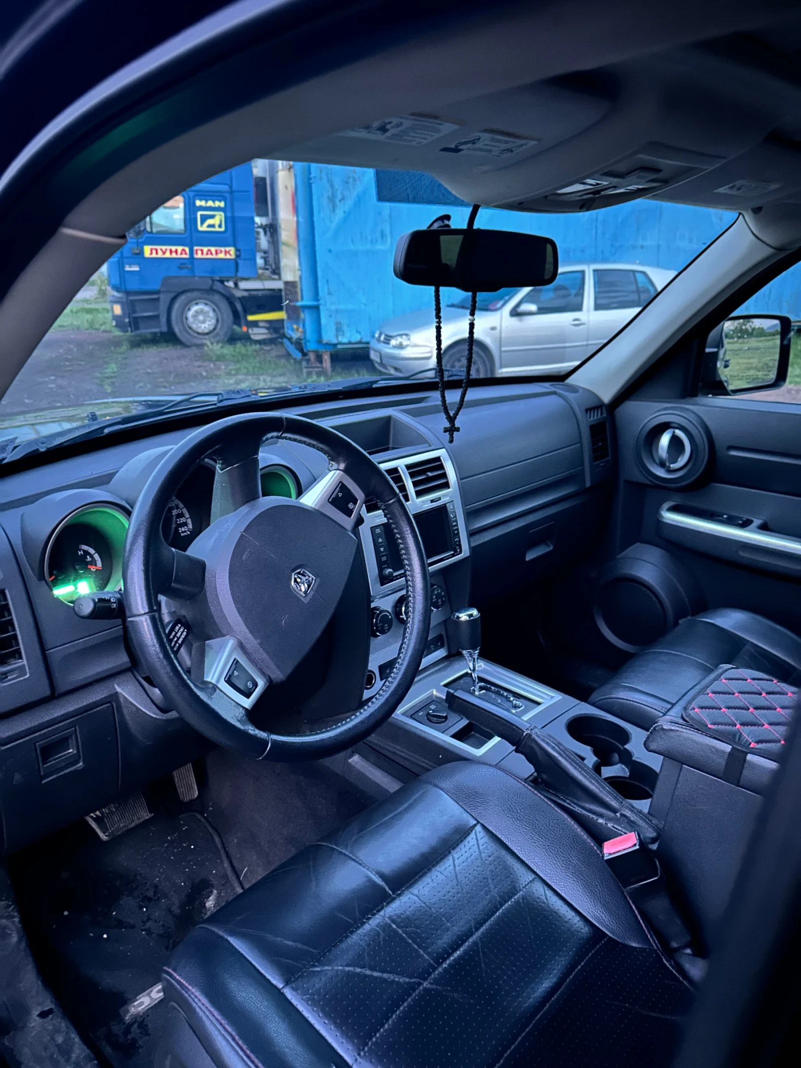 Dodge Nitro Dodge Nitro 2.8 CRD R/T AVTOMAT 4x4 | Mobile.bg � ����������� 7