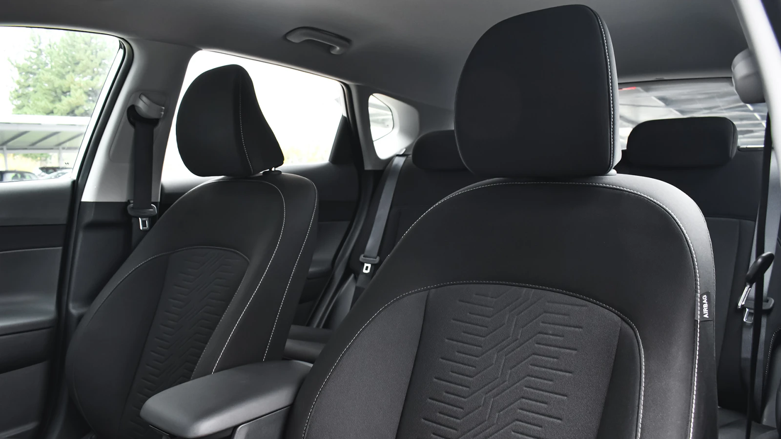 Hyundai Kona II Electric 65.4 kWh Comfort - изображение 10