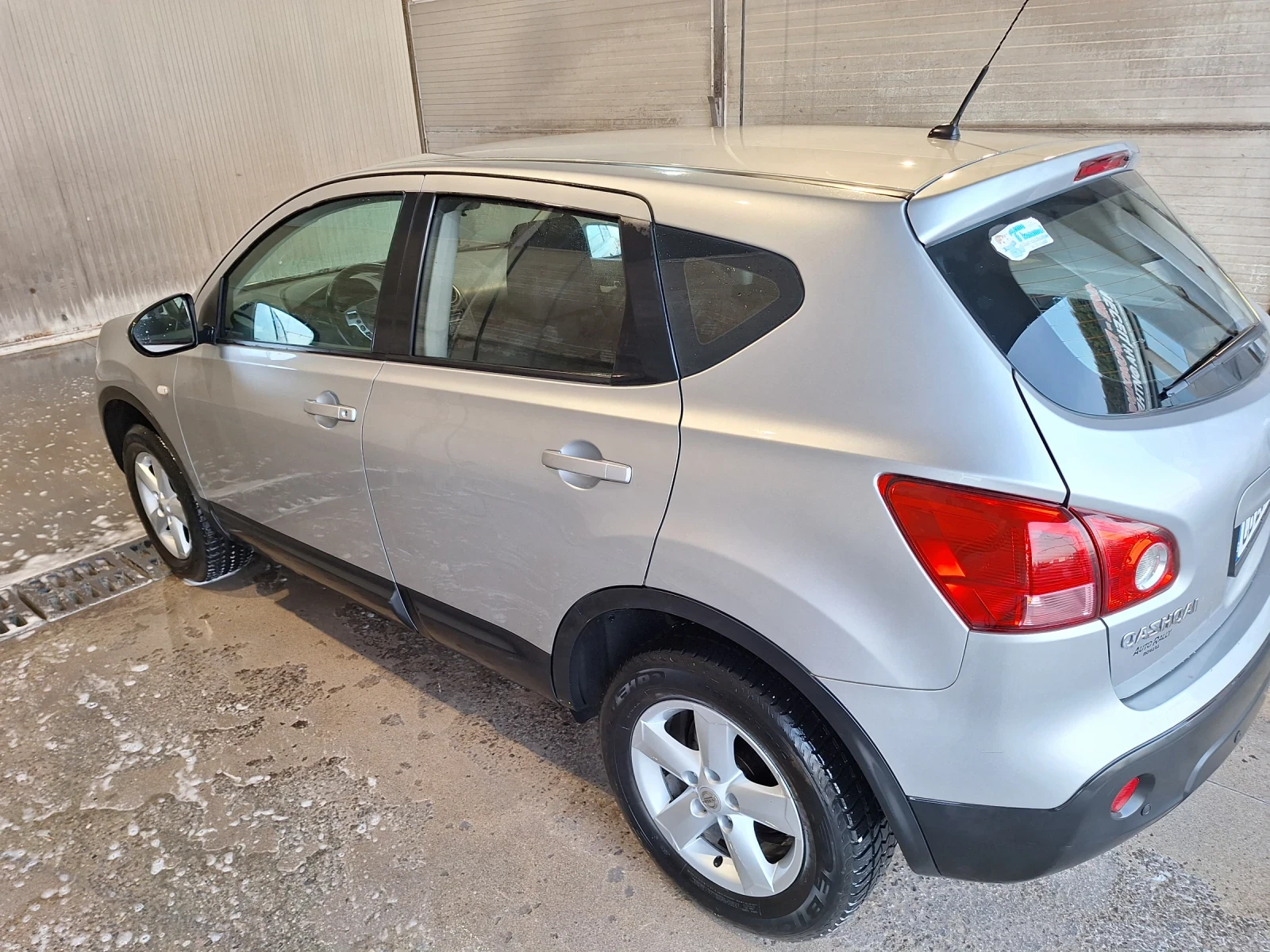 Nissan Qashqai 1.6 Бензин-Газ 115 к.с, снимка 5 - Автомобили и джипове - 53725452