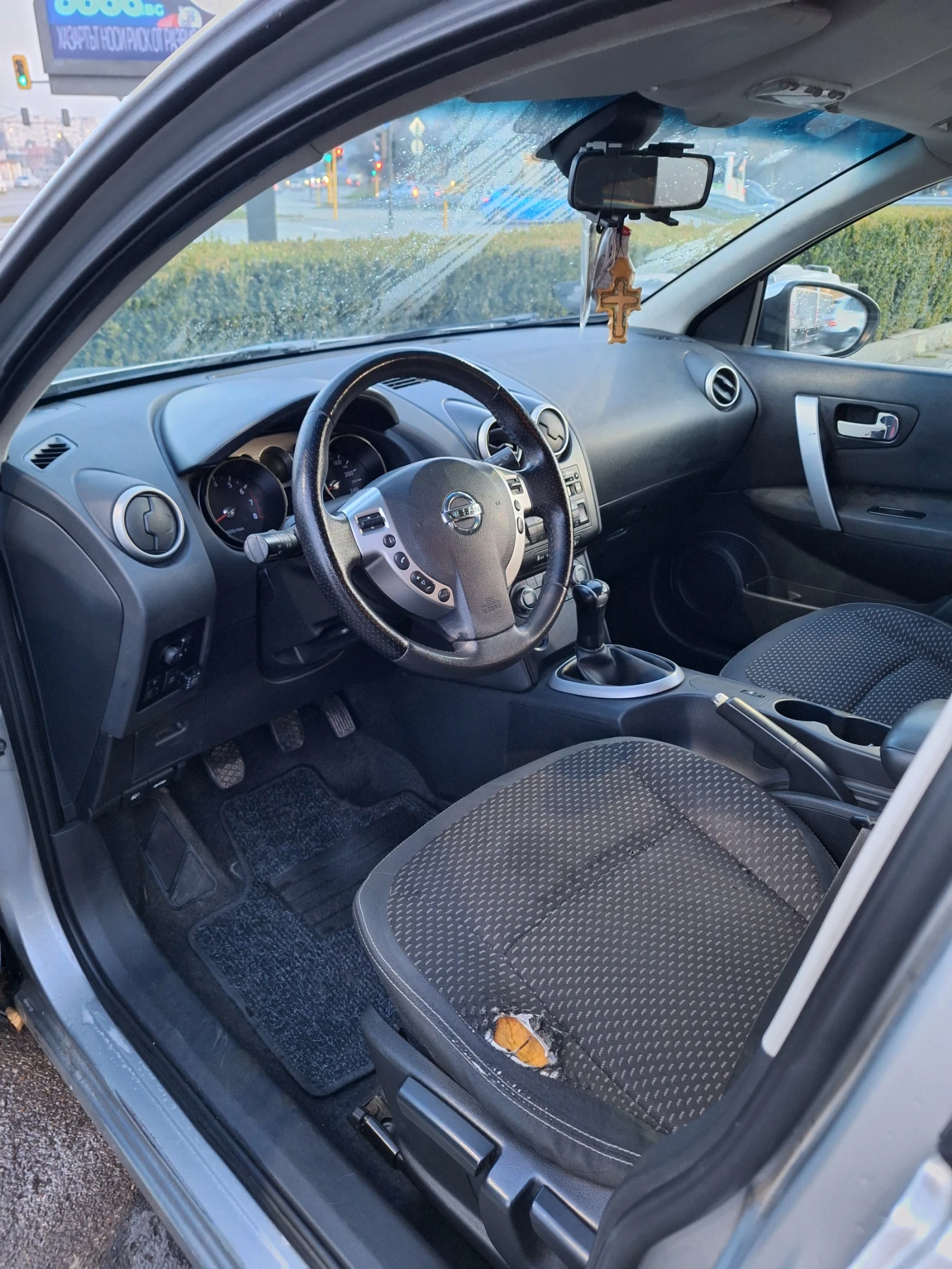 Nissan Qashqai 1.6 Бензин-Газ 115 к.с, снимка 15 - Автомобили и джипове - 53725452