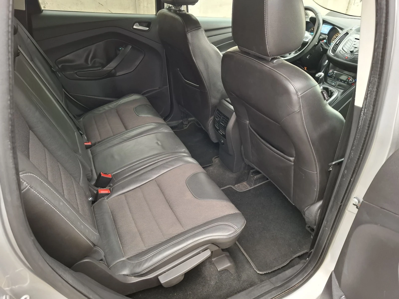 Ford Kuga, снимка 15 - Автомобили и джипове - 54047378