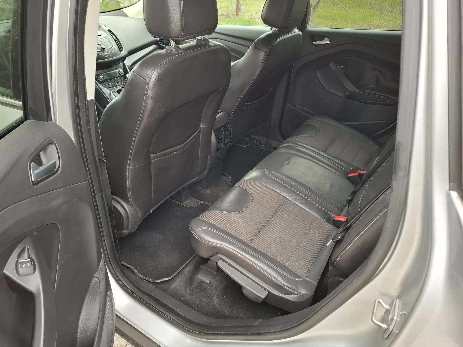 Ford Kuga, снимка 14 - Автомобили и джипове - 54047378