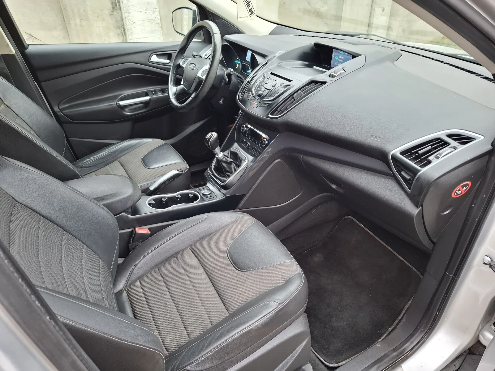 Ford Kuga, снимка 9 - Автомобили и джипове - 54047378