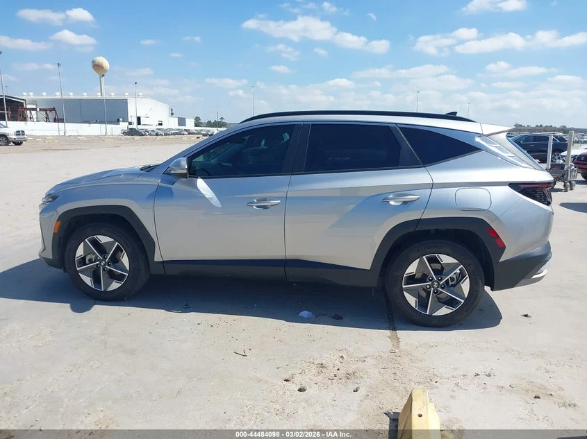 Hyundai Tucson 2.5L I-4 DI, DOHC, VVT, 187HP Front Wheel Drive | Mobile.bg � ����������� 14