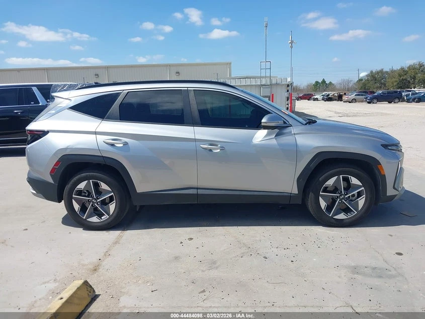 Hyundai Tucson 2.5L I-4 DI, DOHC, VVT, 187HP Front Wheel Drive | Mobile.bg � ����������� 13