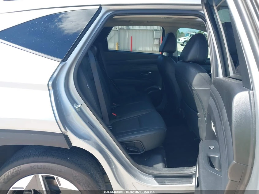 Hyundai Tucson 2.5L I-4 DI, DOHC, VVT, 187HP Front Wheel Drive | Mobile.bg � ����������� 8