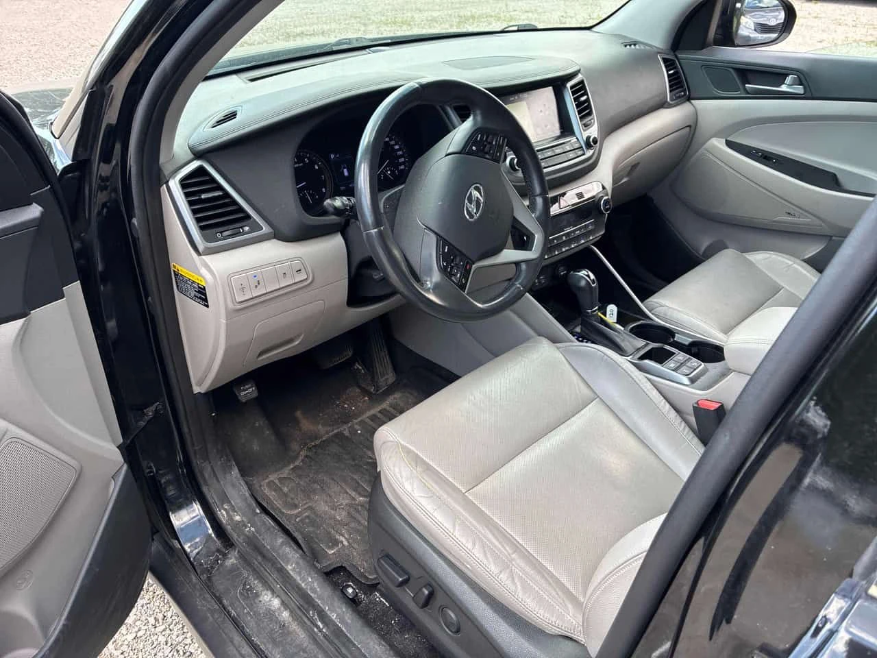 Hyundai Tucson Luxury / КЛИП НА МОТОРА , снимка 5 - Автомобили и джипове - 54964066