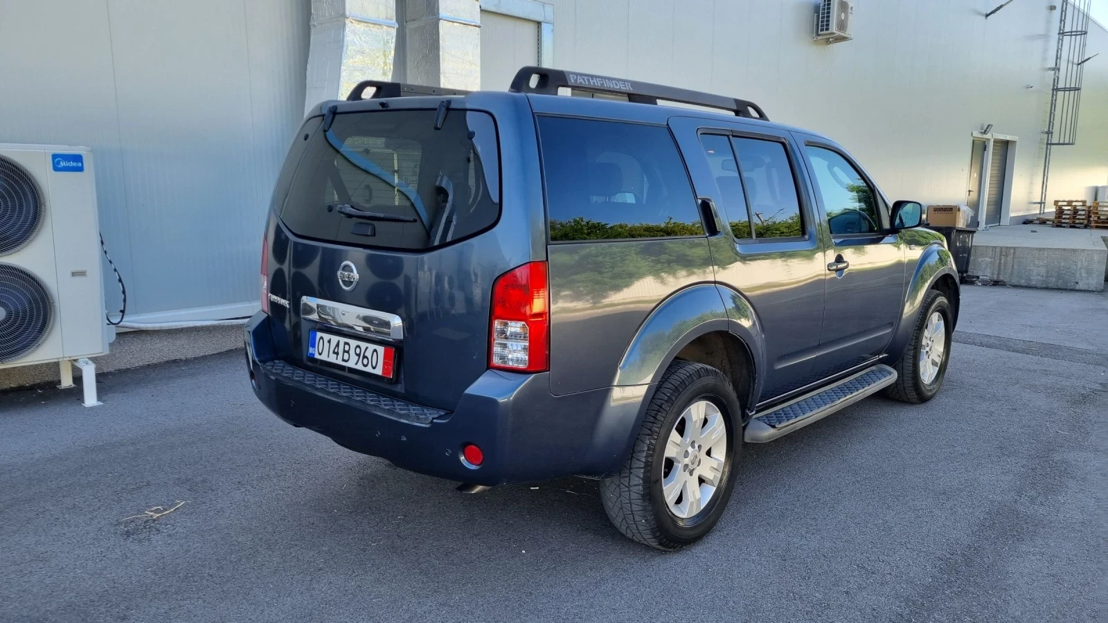 Nissan Pathfinder 2.5 ТОП !!!, снимка 5 - Автомобили и джипове - 55199802