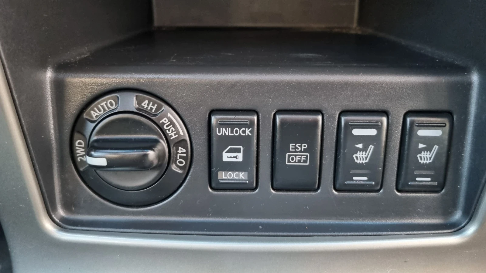 Nissan Pathfinder 2.5 ТОП !!!, снимка 7 - Автомобили и джипове - 55199802